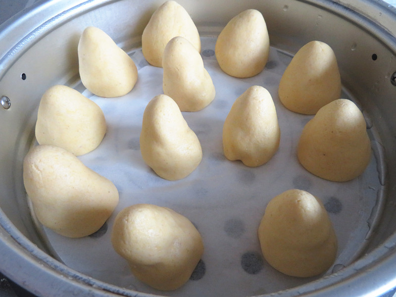 家常酸菜水煮鱼的做法：轻松掌握五星级大厨的秘诀